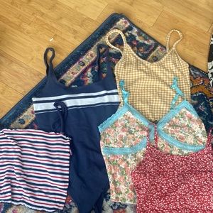 4/$20 HOLLISTER GARAGE PACSUN XS summer crop top bundle